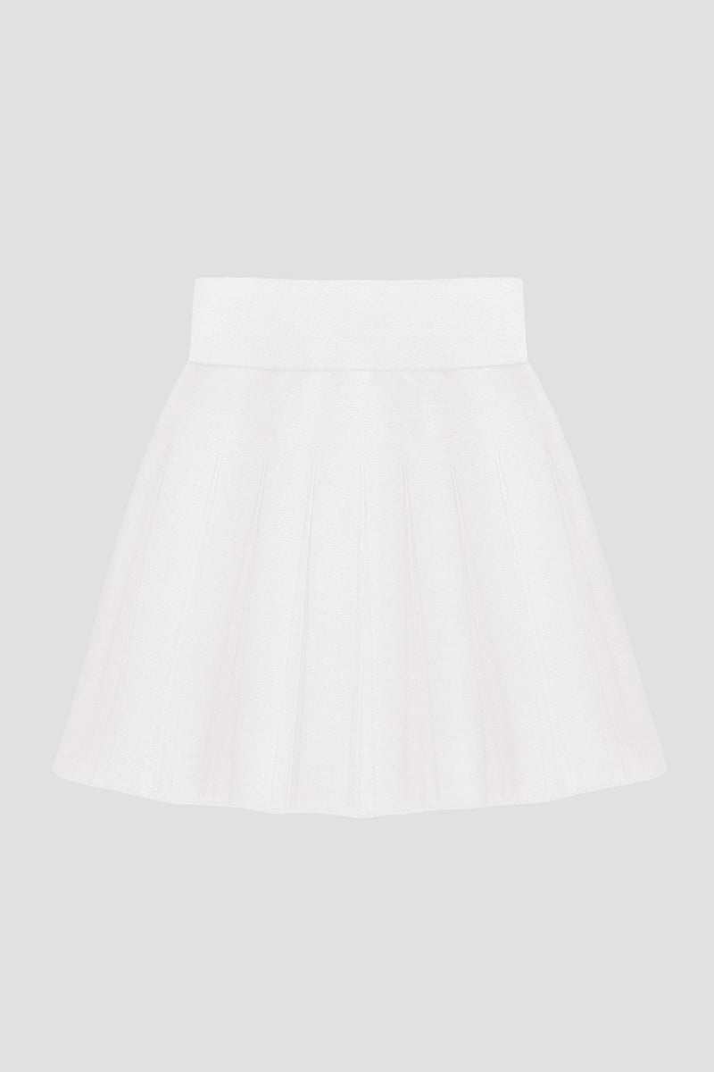 White a-line knit skirt with waist compression