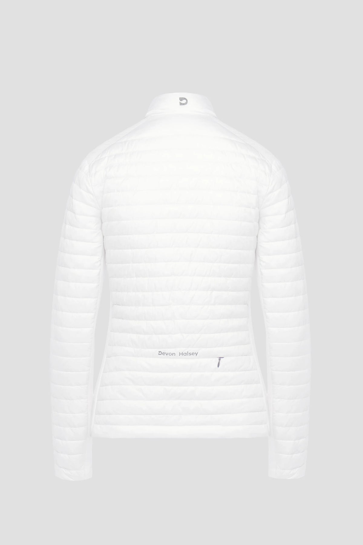 Color:Day White puffer jacket on a light gray background