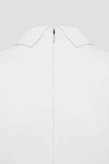 White Jana dress with a back zipper